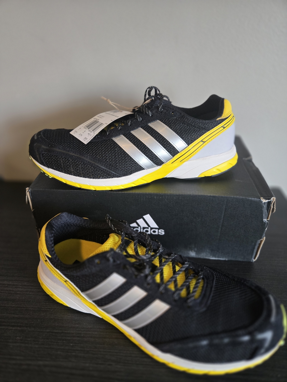 Adidas Adizero Womens 10.5 Black & Yellow Running Shoes New